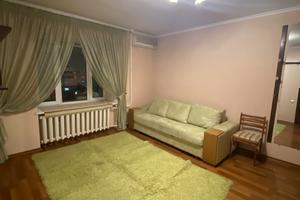 квартира за адресою Анни Ахматової вул., 9/18
