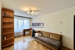 квартира за адресою Зодчих вул., 54