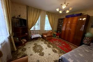 будинок за адресою Захисників Неба вул. (Тімірязєва), 11