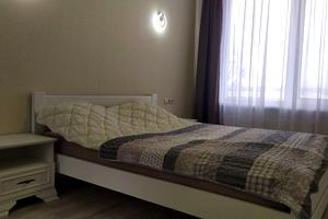 квартира за адресою Дніпровська набережна вул., 18