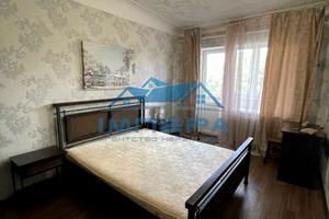 квартира за адресою Соборності вул. (Жовтнева), 70