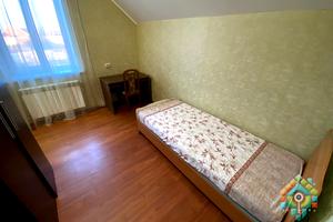 дом по адресу Озерна