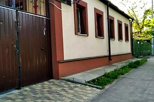 будинок за адресою Вартових Неба вул. (Бородинська)