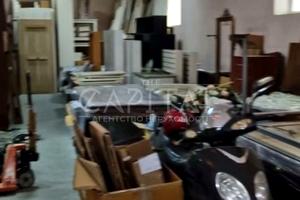 комерційна за адресою Євгена Харченка вул. (Леніна), 42