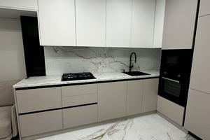 квартира по адресу Угорская ул., 12