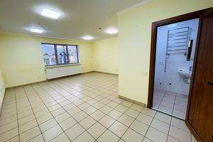 коммерческая по адресу Староміська ул., 35
