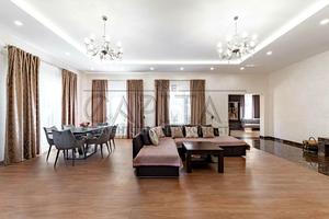 будинок за адресою Андріївська вул., 8
