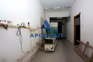 комерційна за адресою Лобановського вул., 30