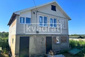 дом по адресу Центральна, 44