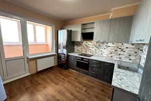 квартира за адресою Ревуцького вул., 54