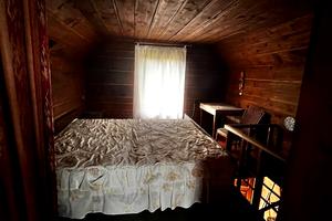 будинок за адресою Центральна, 11