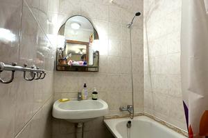 квартира за адресою Космонавтів, 86