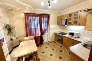 квартира за адресою Оноре де Бальзака вул., 10