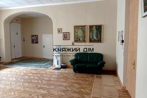 комерційна за адресою Овруцька вул., 21