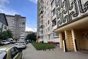 квартира по адресу Леся Курбаса ул., 2