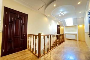 будинок за адресою івасюка, 28