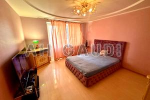 квартира за адресою Садова вул., 42а