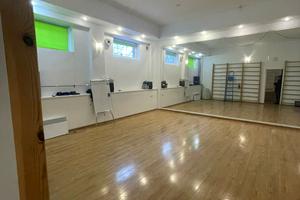 комерційна за адресою Суботівська вул., 10