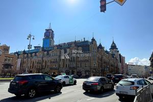 коммерческая по адресу Бессарабская пл., 2