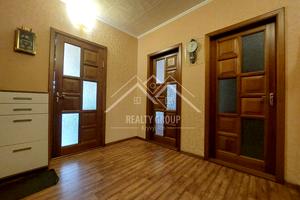 квартира за адресою Українська вул., 61