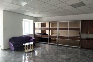 комерційна за адресою Чорновола вул., 29