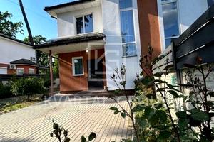 будинок за адресою Яснополянська вул., 25