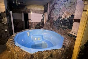 комерційна за адресою Петра Калнишевського вул. (Михайла Майорова), 7