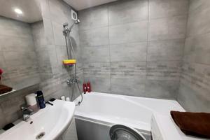квартира за адресою Івана Франка просп., 10