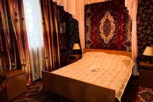 будинок за адресою с. Дніпровське, Горького