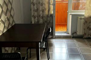 квартира по адресу Ревуцкого ул., 42