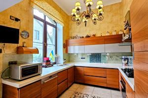 будинок за адресою Добрий Шлях вул.