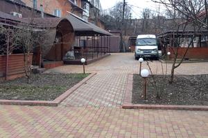 комерційна за адресою Олекси Повстенка вул. (Дунаєвського), 32-А