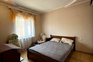 будинок за адресою Руставелі вул.
