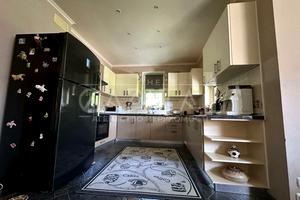 будинок за адресою Центральна