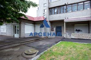 комерційна за адресою Лобановського вул., 30