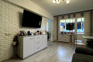 квартира за адресою Соборності вул. (Доценка), 13
