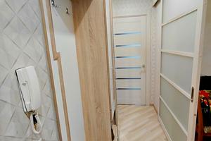 квартира за адресою Космонавтів вул., 18