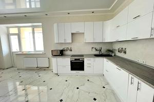 квартира за адресою Лазурна вул., 5