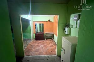 комерційна за адресою Джона Маккейна вул. (Івана Кудрі), 20