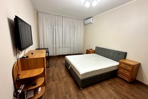 квартира за адресою Ревуцького вул., 54