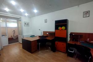 комерційна за адресою Шевченка вул., 18