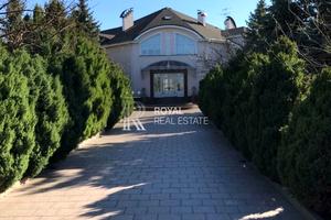 будинок за адресою Лугова вул., 12