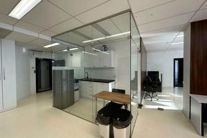 коммерческая по адресу Кловский спуск, 7a