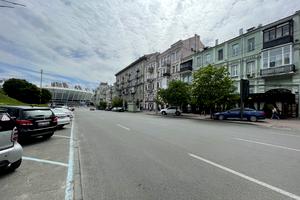 комерційна за адресою Еспланадна вул., 28