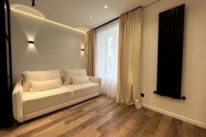 квартира за адресою Пелеша, 5