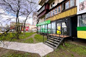 комерційна за адресою Автозаводська вул., 25