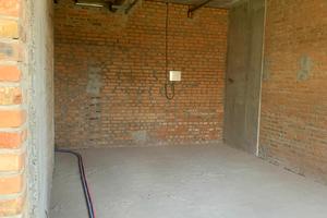 комерційна за адресою Живописна вул., 3