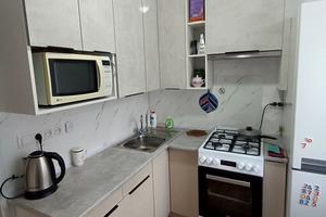 квартира за адресою Героїв Майдану вул. (Театральна), 46