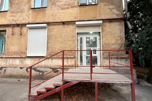 комерційна за адресою Петра Калнишевського вул. (Харитонова), 9