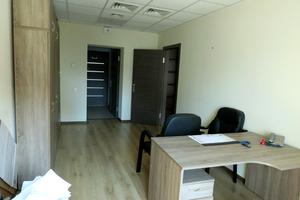 комерційна за адресою майдан Незалежності пл., 2